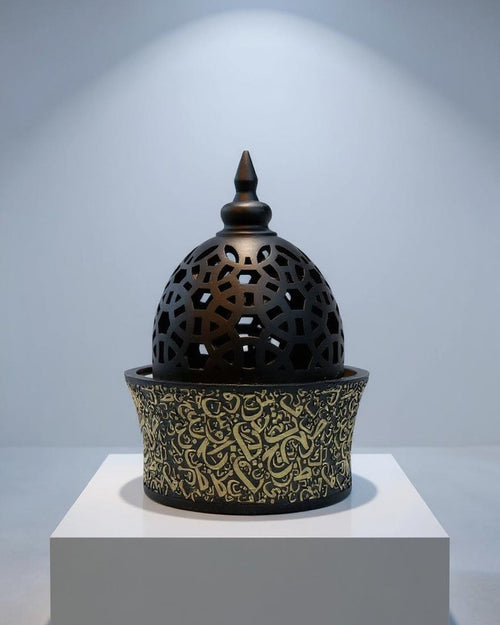 ZYVORA Noor — sculptural object, museum vitrine study.